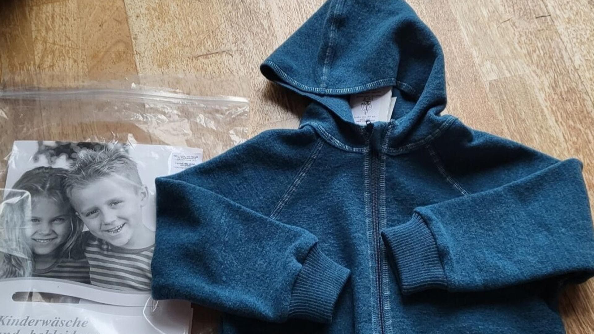 Die Walkjacke von Engel für Kinder in der Farbe Petrol. Die Walkjacke von Engel für Kinder in der Farbe Petrol.