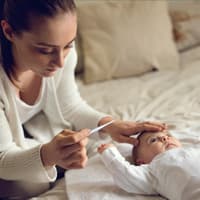 Richtig Fieber messen beim Baby Richtig Fieber messen beim Baby