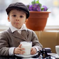 Französisch ist eine elegante Sprache, sie bringt auch besonders schön klingende Jungennamen mit.