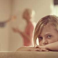 Wenn sich die Eltern streiten, ist das für Kinder nur schwer auszuhalten.