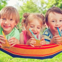 Kinder wollen neben Wasser und Tee auch andere Durstlöscher wie Saft. Kinder wollen neben Wasser und Tee auch andere Durstlöscher wie Saft.