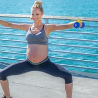 Schauspielerin und Fitnesscoach Birte Glang weiß, wie wichtig Sport in der Schwangerschaft ist.