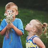 In jeder Jahreszeit gibt es für Kinder Besonderes zu entdecken.