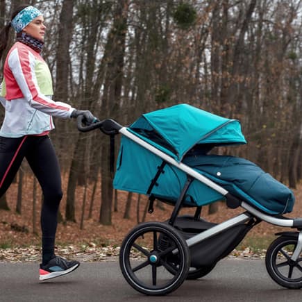 Mit dem Babyjogger finden Mütter (zurück) zum Sport.