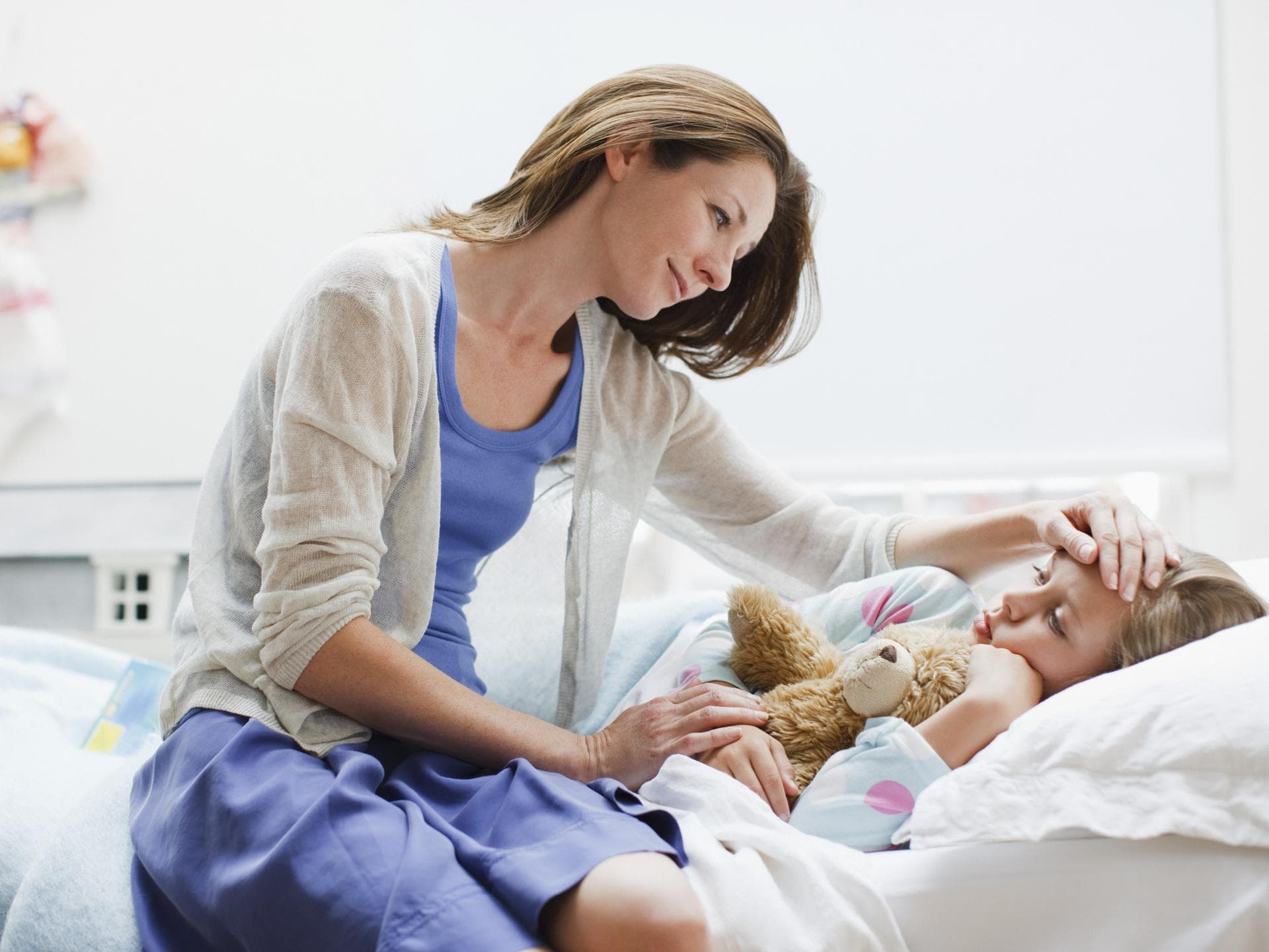 Meningokokken können schnell sehr gefährlich, sogar lebensbedrohlich werden. Meningokokken können schnell sehr gefährlich, sogar lebensbedrohlich werden.