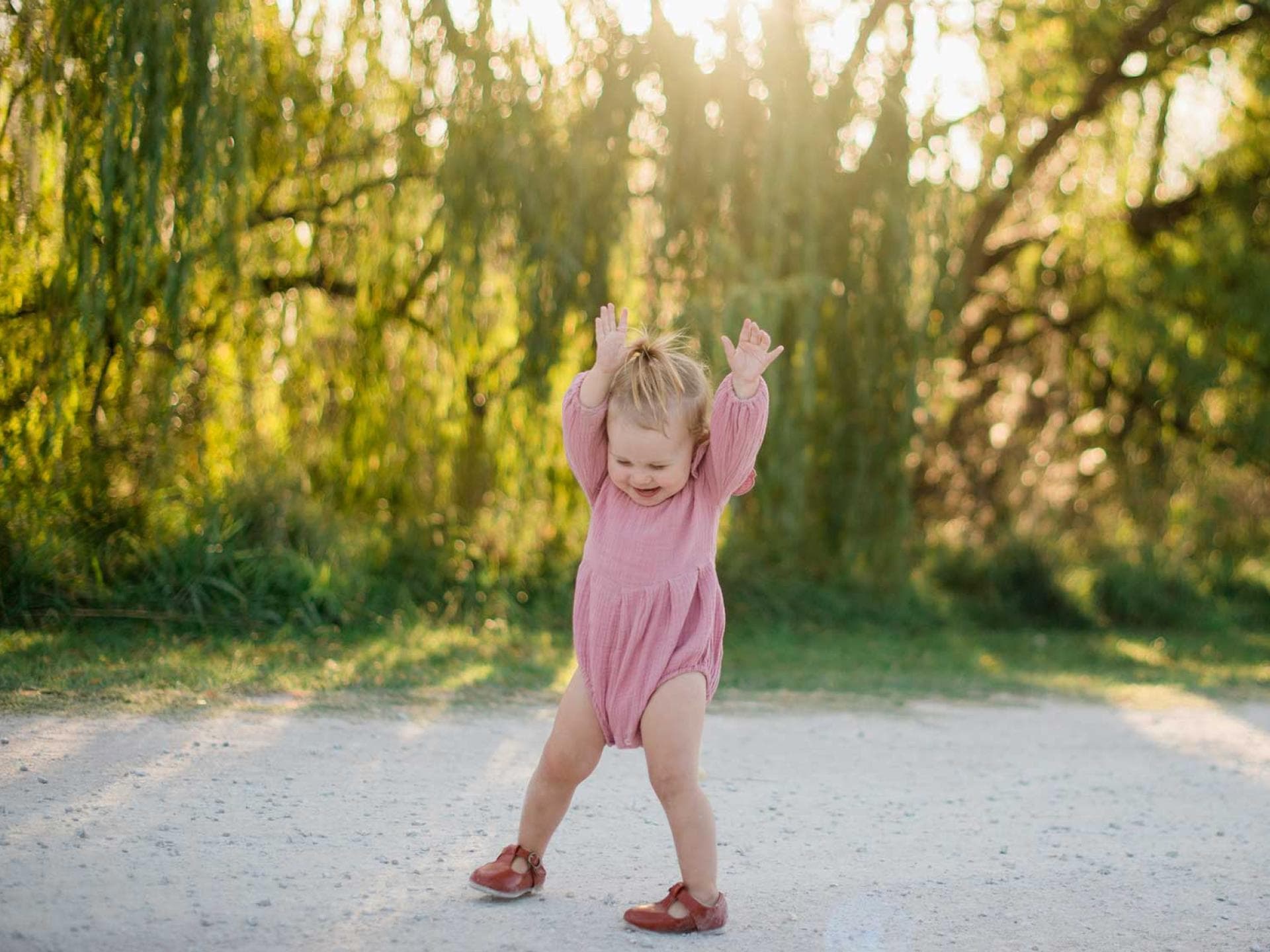 Eltern stellen sich viele Fragen, wenn sie ihrem Baby das erste Mal Schuhe kaufen müssen.
