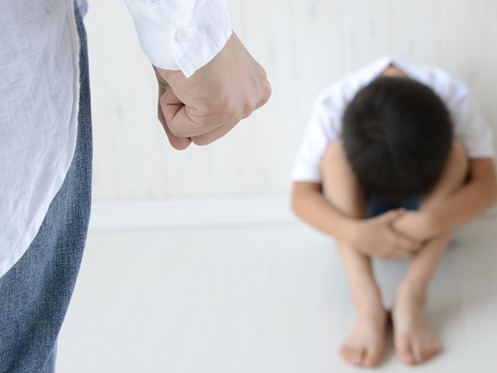 Kinder sollten und dürfen NIEMALS geschlagen werden!